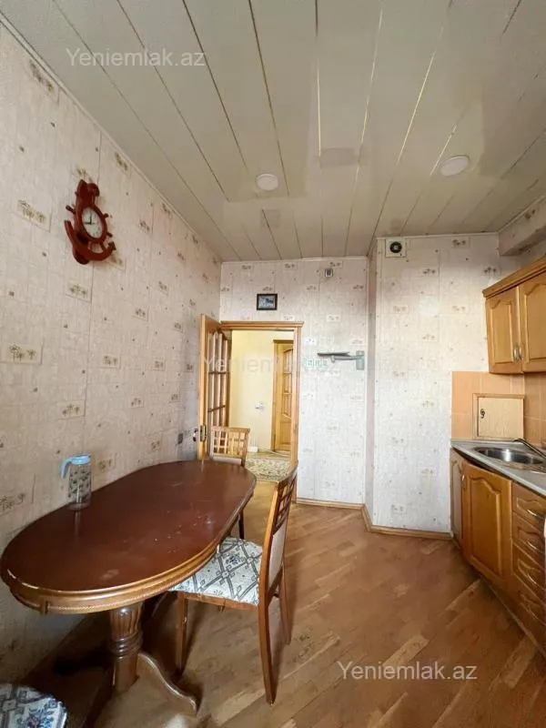 Satılır 2 otaqlı yeni tikili 72 m²