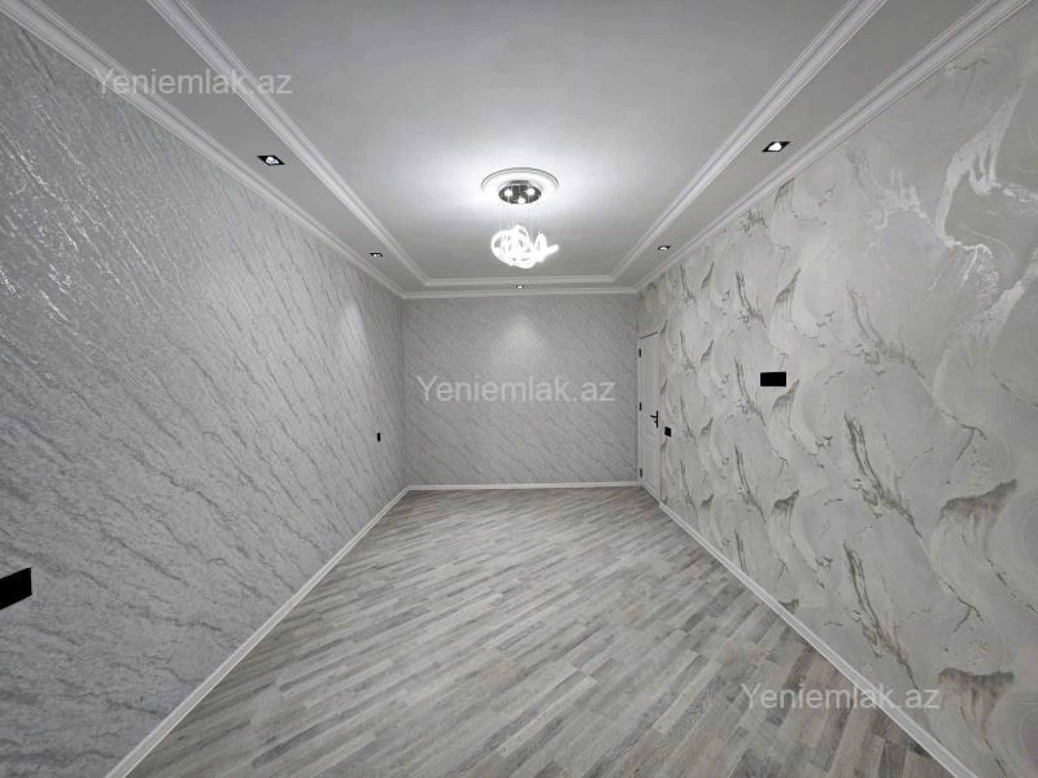 Satılır 2 otaqlı köhnə tikili 68 m²