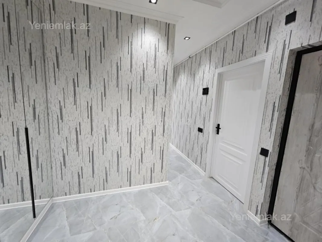 Satılır 2 otaqlı köhnə tikili 68 m²