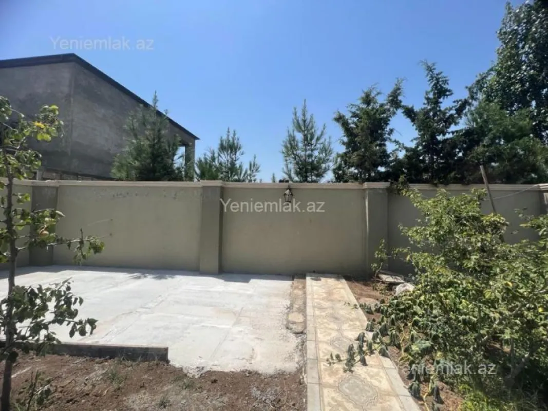 Satılır 6 otaqlı həyət evi 220 m²