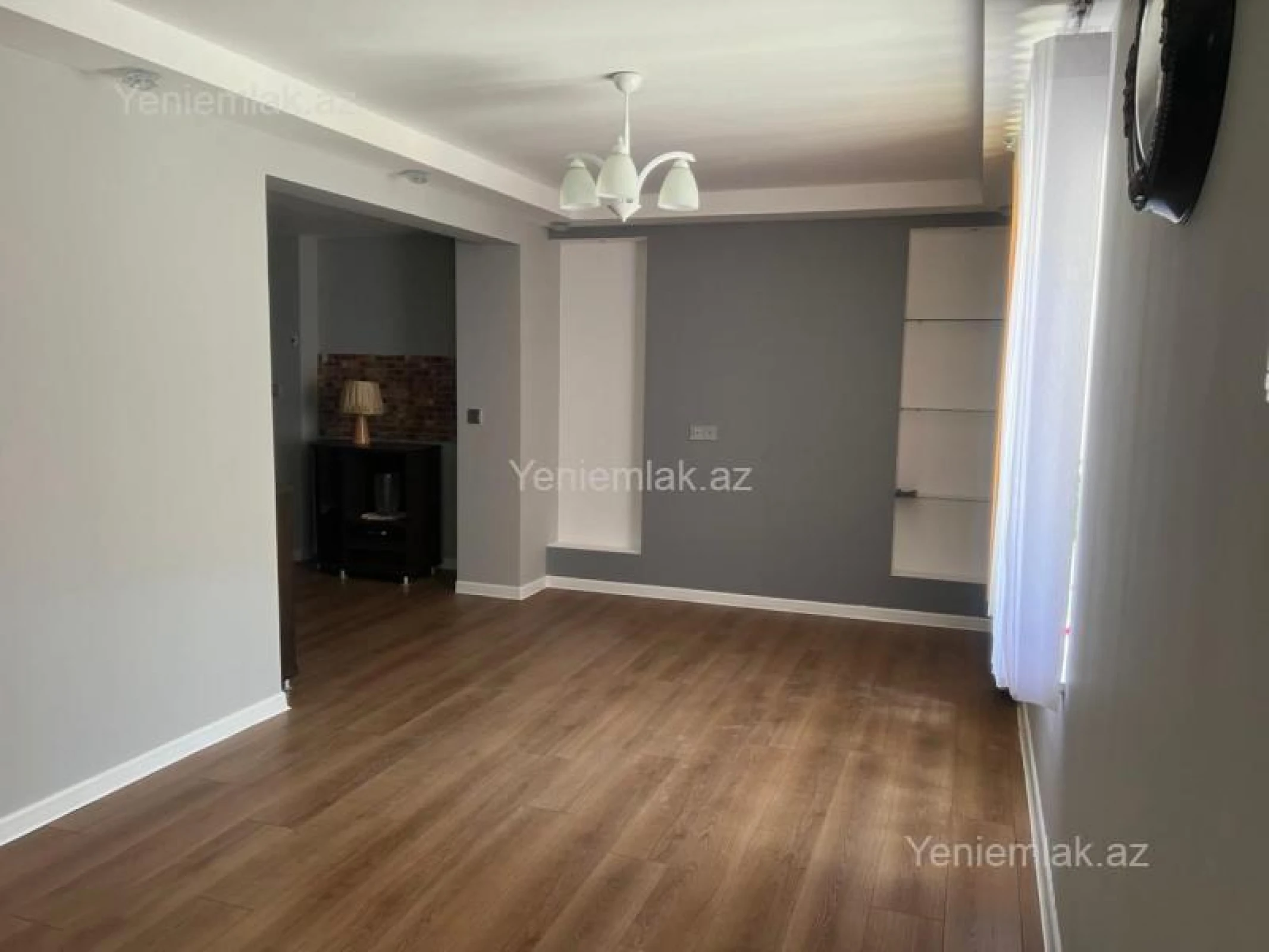 Satılır 6 otaqlı həyət evi 220 m²