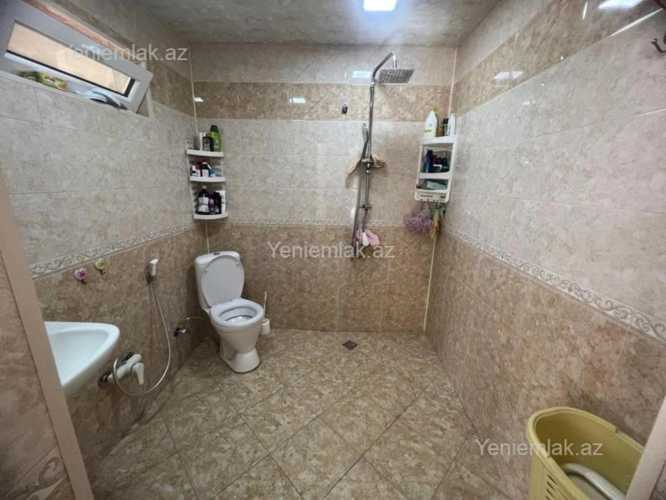 Satılır 6 otaqlı həyət evi 220 m²