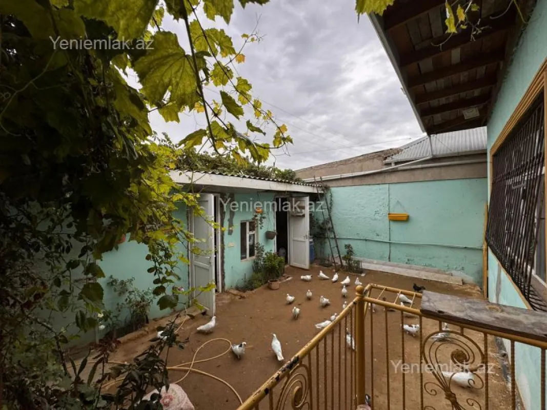 Satılır 3 otaqlı həyət evi 100 m²