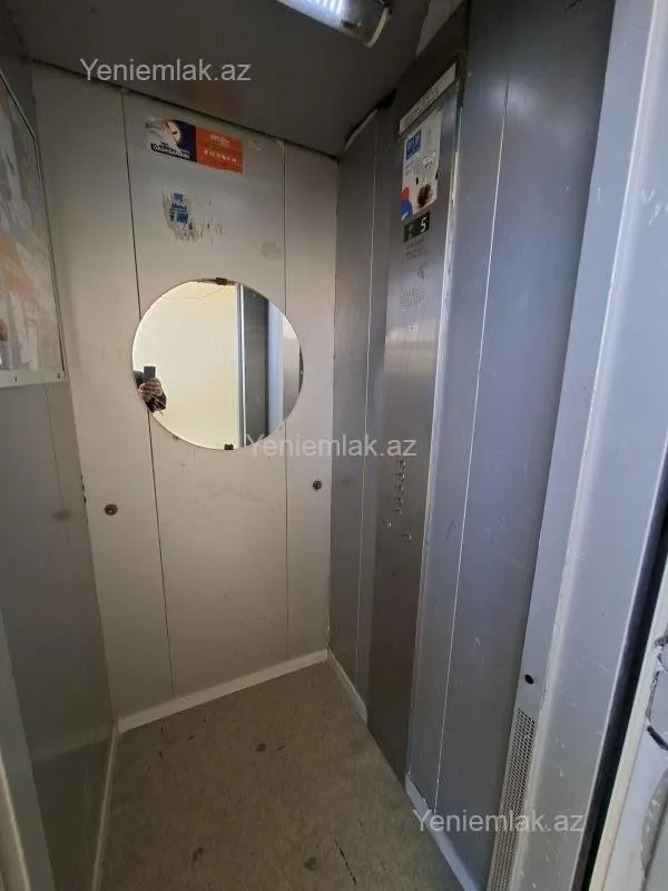 Satılır 2 otaqlı köhnə tikili 60 m²
