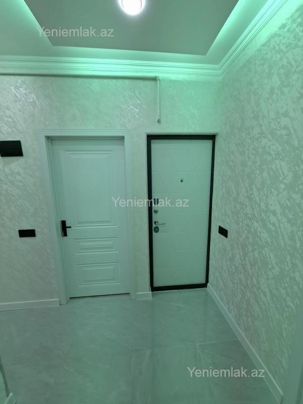 Satılır 2 otaqlı köhnə tikili 60 m²