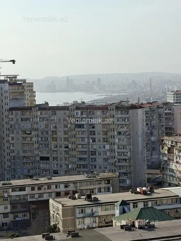 Satılır 2 otaqlı köhnə tikili 60 m²