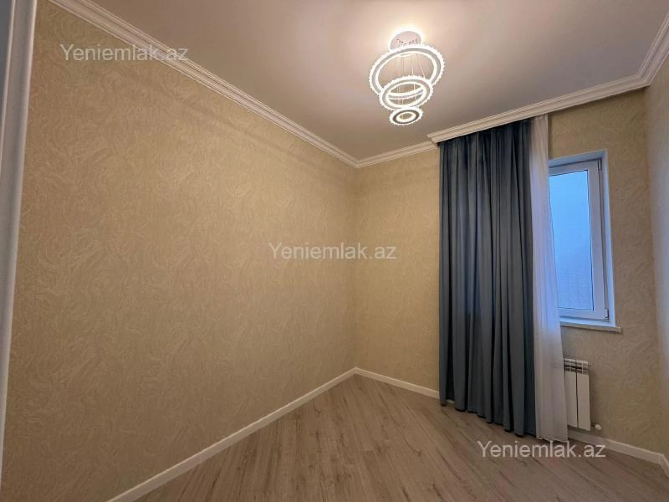 Satılır 6 otaqlı həyət evi 180 m²