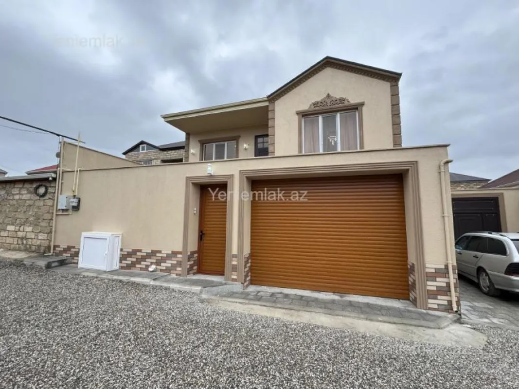 Satılır 6 otaqlı həyət evi 180 m²