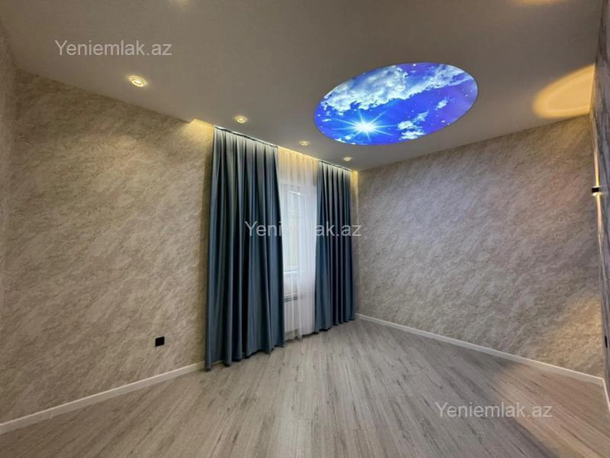 Satılır 6 otaqlı həyət evi 180 m²