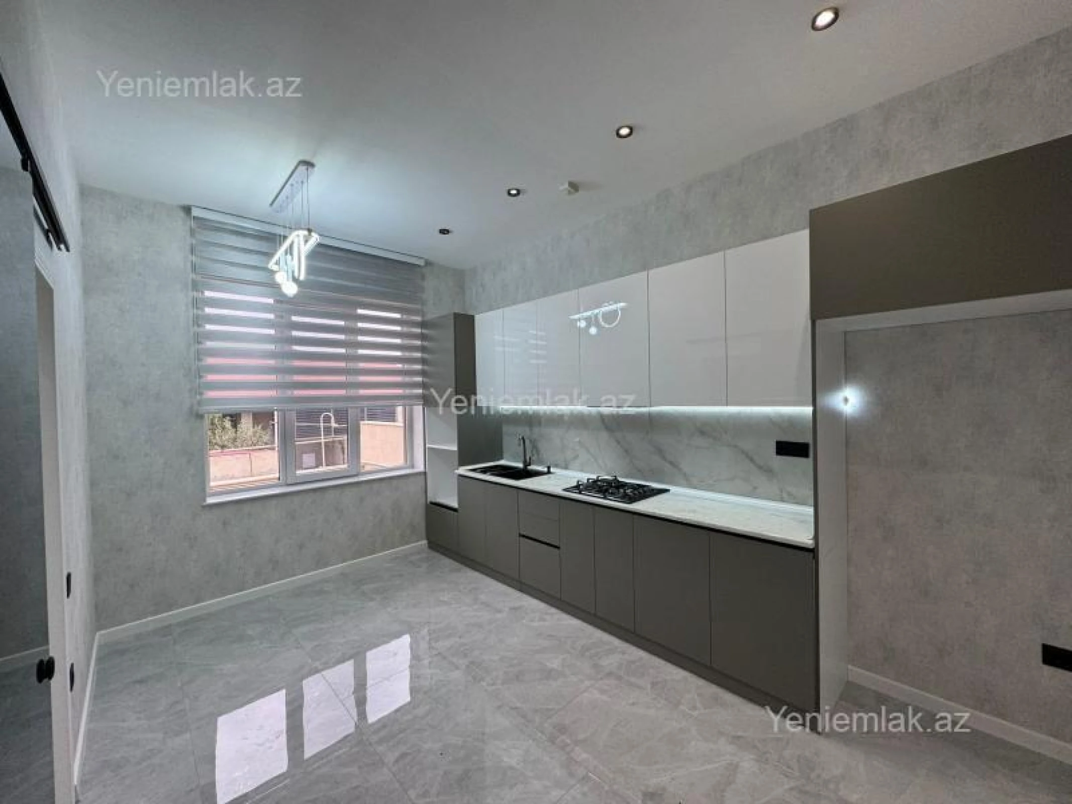 Satılır 6 otaqlı həyət evi 180 m²