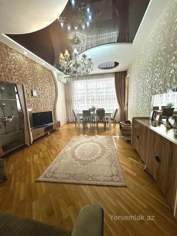 Satılır 3 otaqlı yeni tikili 100 m²