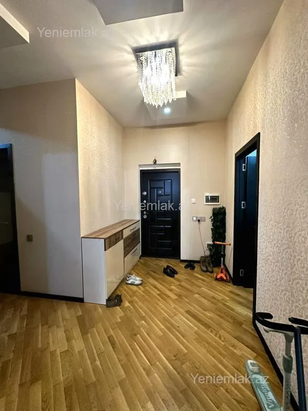 Satılır 3 otaqlı yeni tikili 100 m²