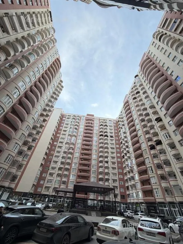 Satılır 2 otaqlı yeni tikili 110 m²