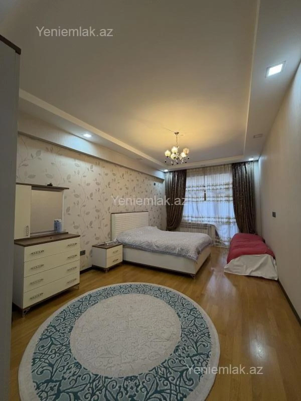 Satılır 2 otaqlı yeni tikili 110 m²