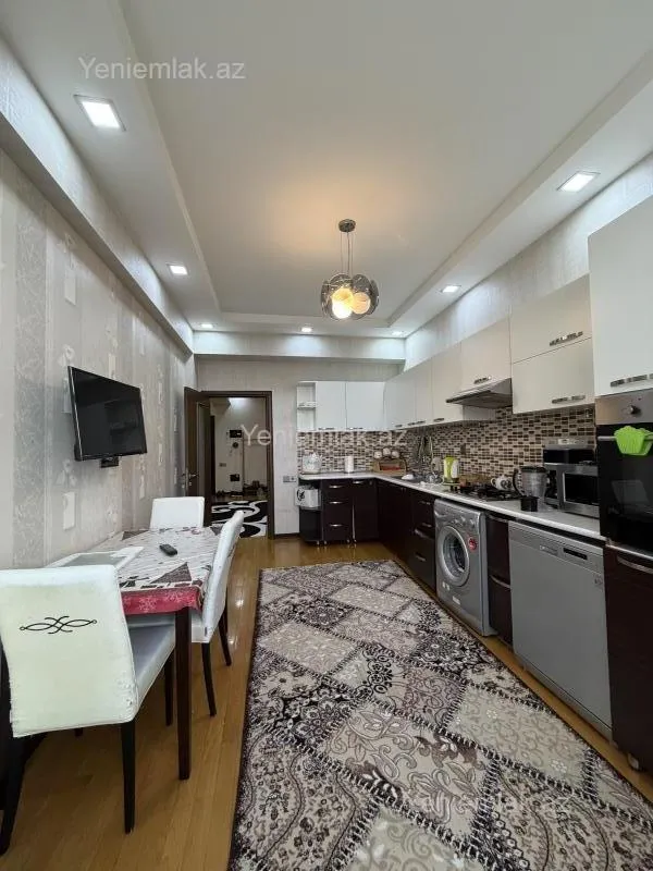 Satılır 2 otaqlı yeni tikili 110 m²