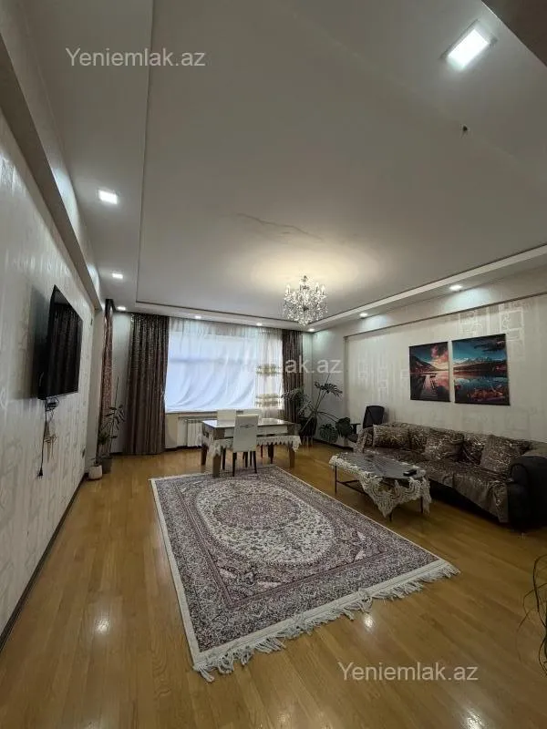 Satılır 2 otaqlı yeni tikili 110 m²