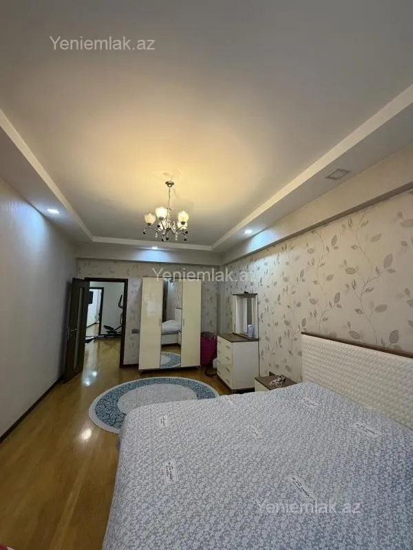 Satılır 2 otaqlı yeni tikili 110 m²