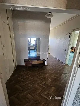 Satılır 1 otaqlı köhnə tikili 45 m²