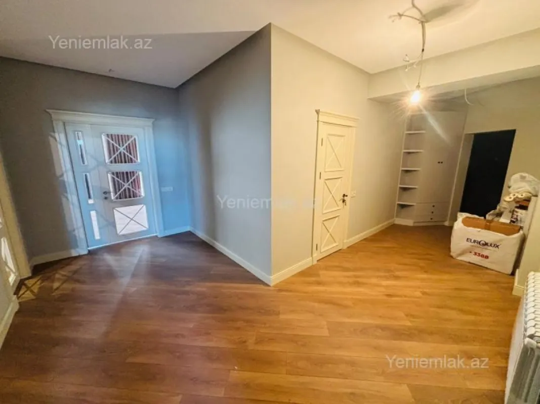 Satılır 3 otaqlı yeni tikili 127 m²