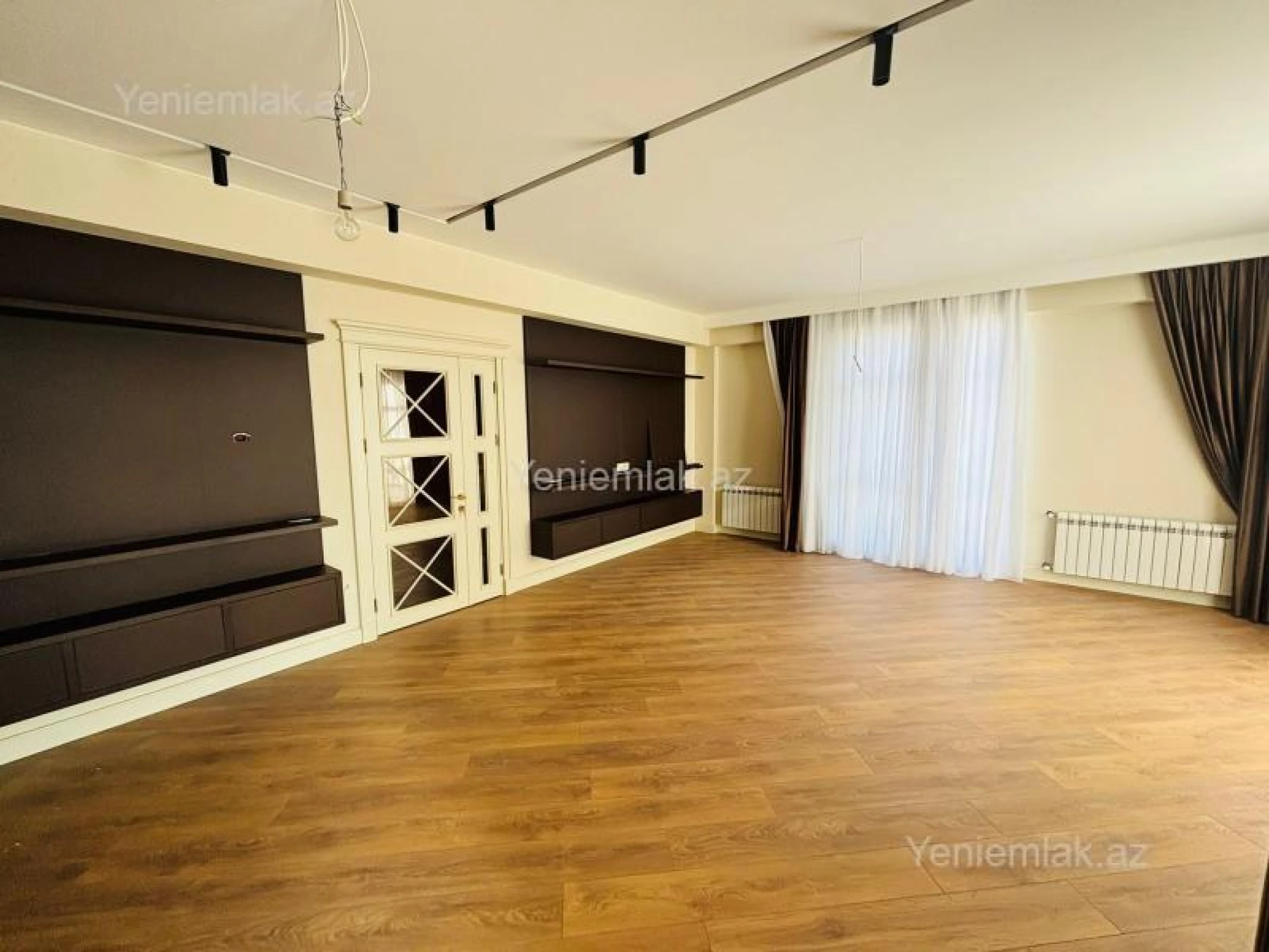 Satılır 3 otaqlı yeni tikili 127 m²