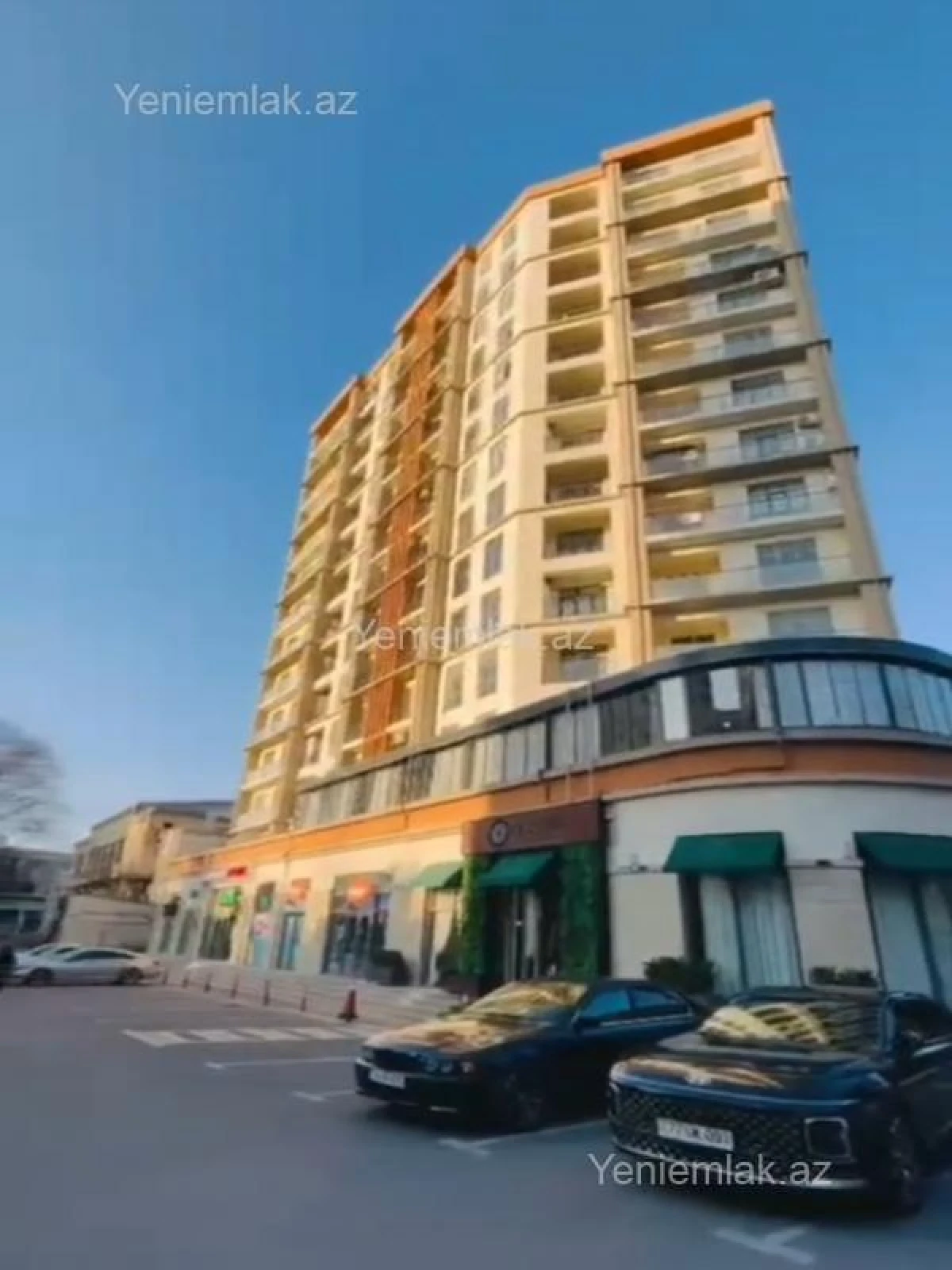 Satılır 3 otaqlı yeni tikili 127 m²