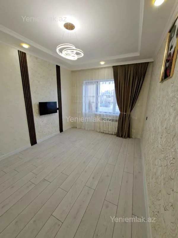 Satılır 2 otaqlı köhnə tikili 50 m²