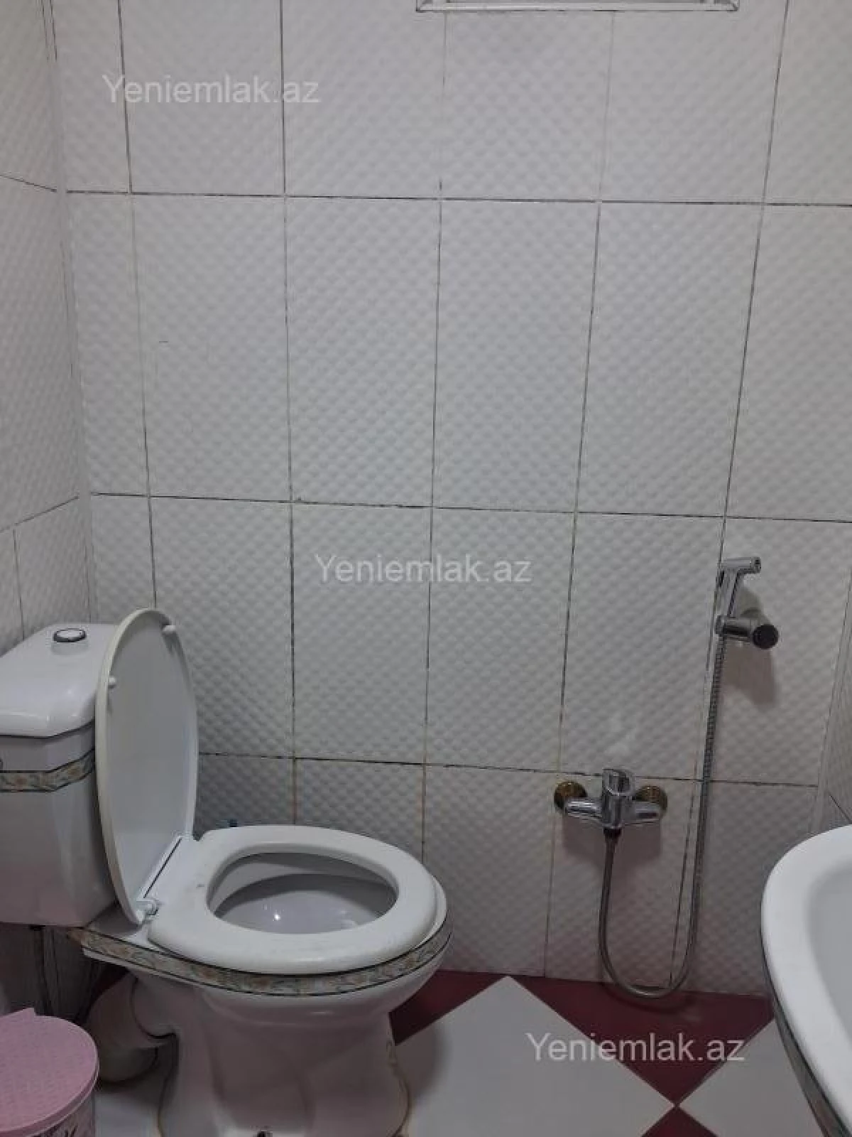 Satılır 4 otaqlı həyət evi 125 m²