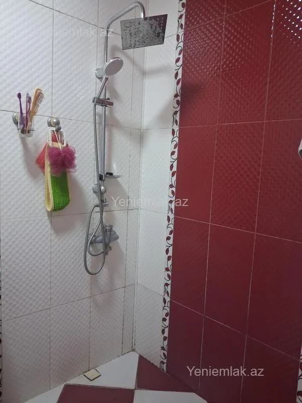 Satılır 4 otaqlı həyət evi 125 m²