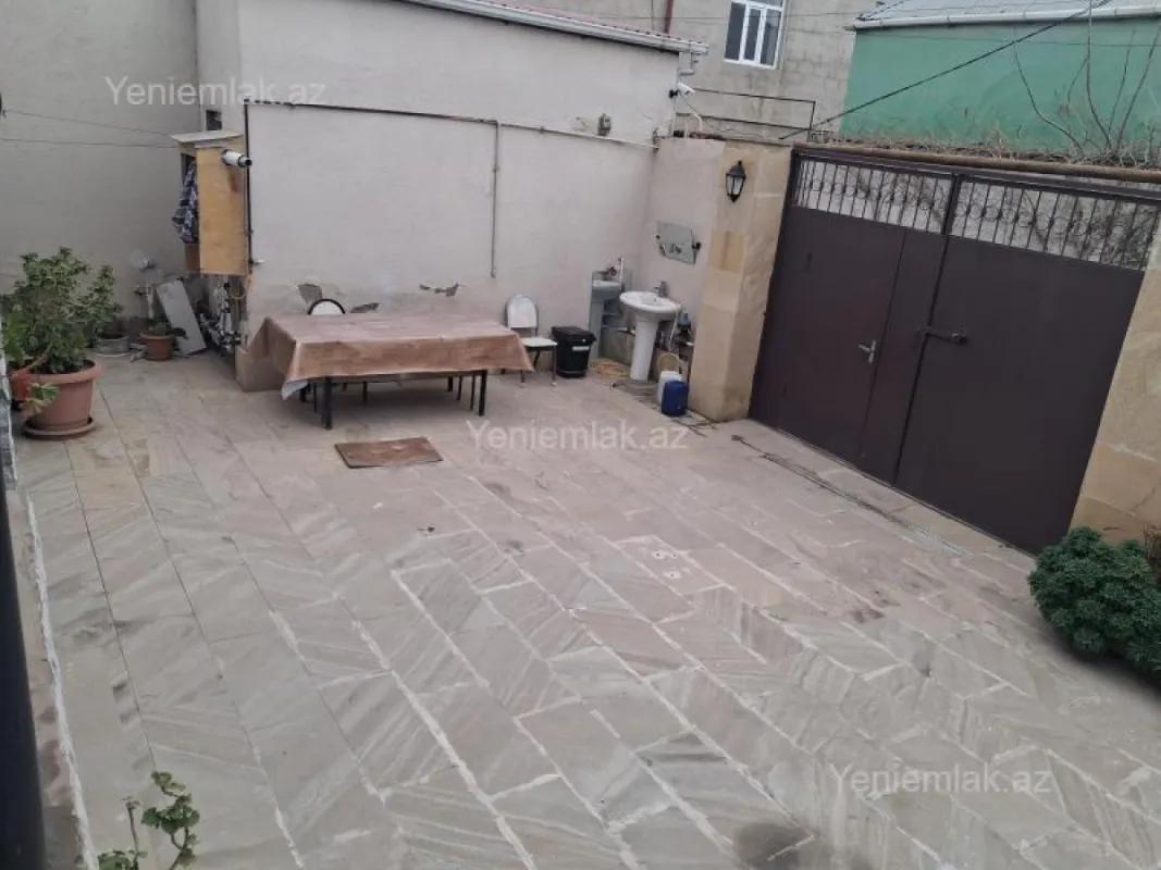Satılır 4 otaqlı həyət evi 125 m²