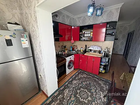Satılır 3 otaqlı köhnə tikili 75 m²