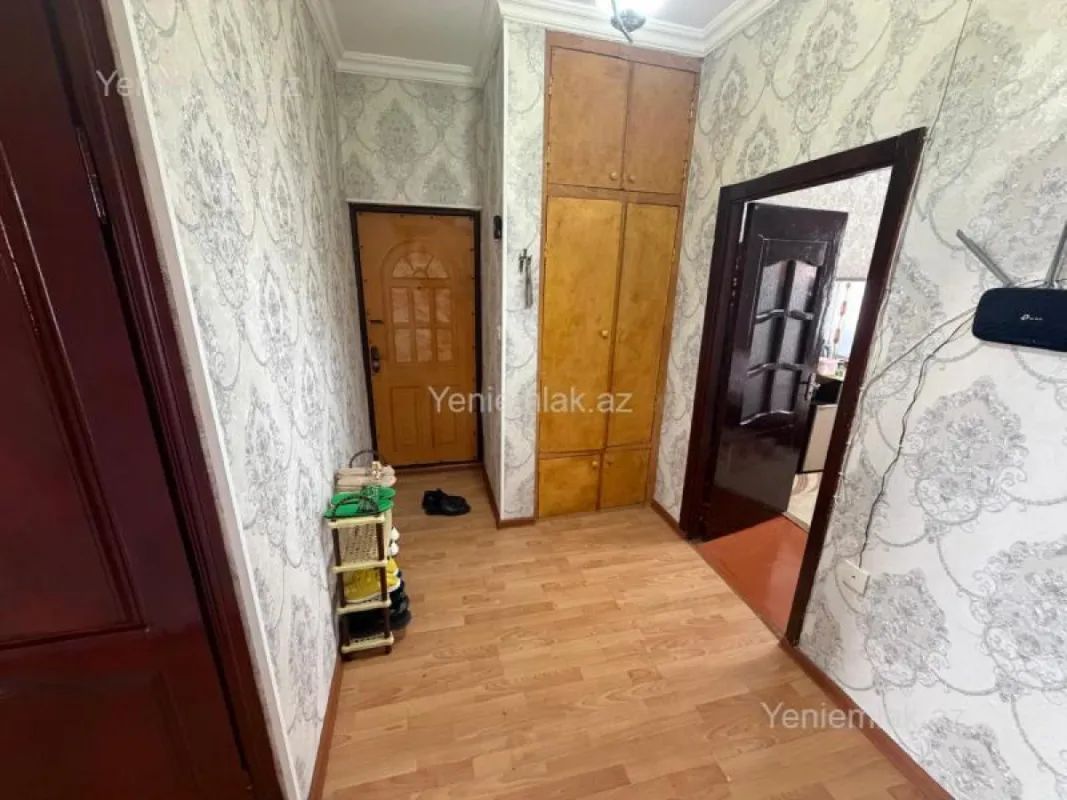Satılır 3 otaqlı köhnə tikili 75 m²
