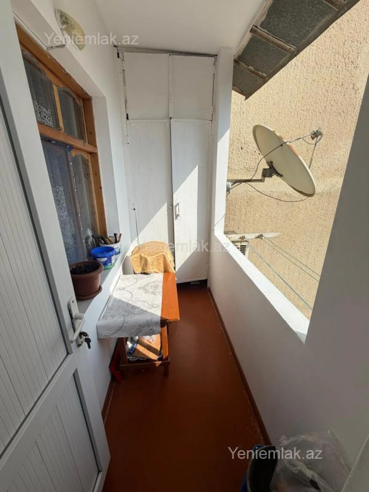 Satılır 3 otaqlı köhnə tikili 75 m²