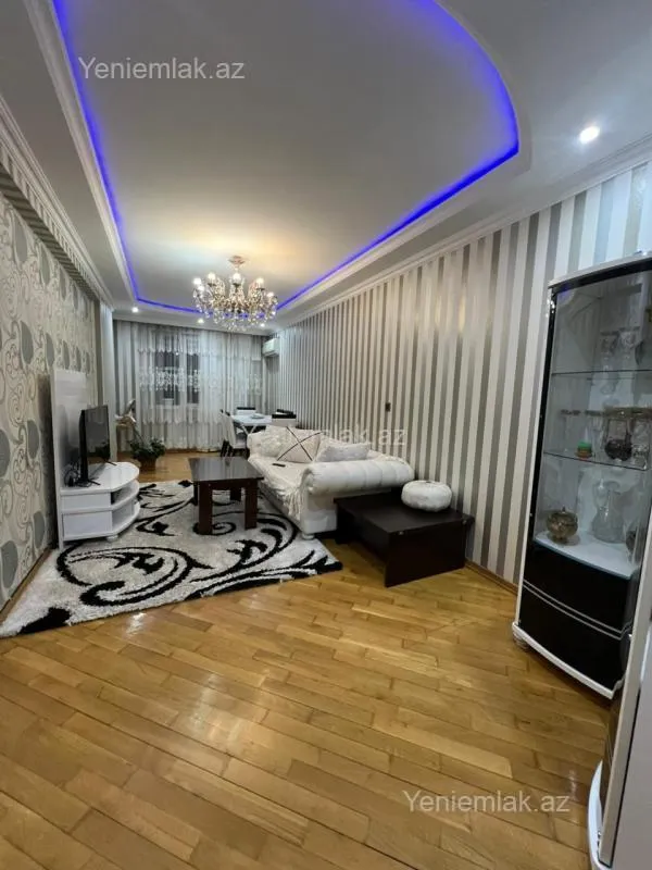 Satılır 3 otaqlı yeni tikili 115 m²