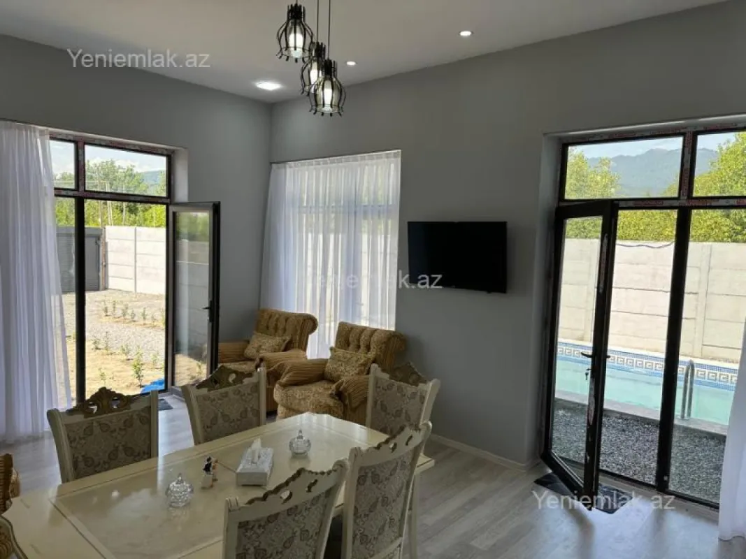 Satılır 4 otaqlı həyət evi 94 m²