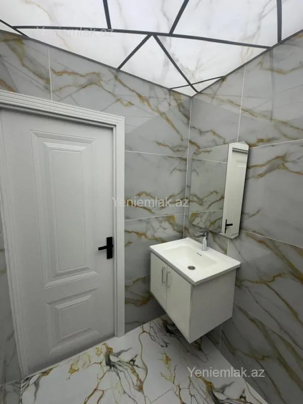 Satılır 2 otaqlı köhnə tikili 48 m²