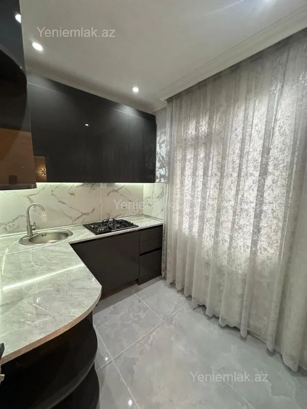 Satılır 2 otaqlı köhnə tikili 48 m²