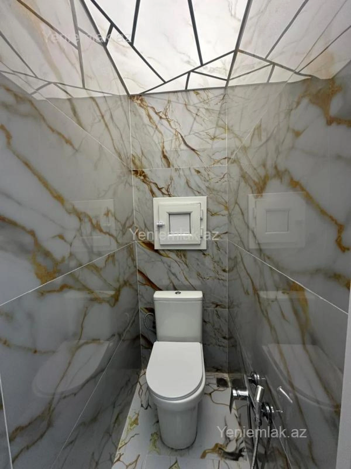 Satılır 2 otaqlı köhnə tikili 48 m²