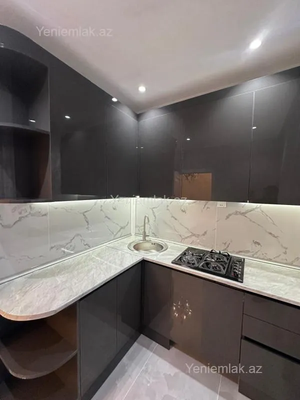 Satılır 2 otaqlı köhnə tikili 48 m²
