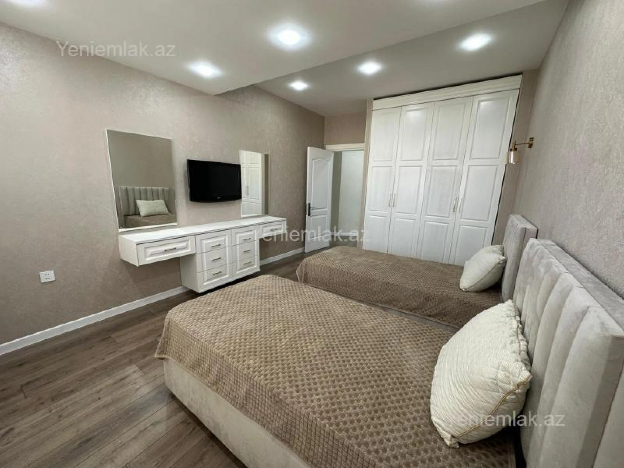 Satılır 3 otaqlı yeni tikili 101 m²