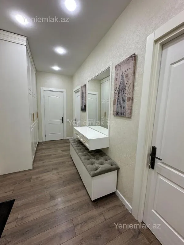 Satılır 3 otaqlı yeni tikili 101 m²