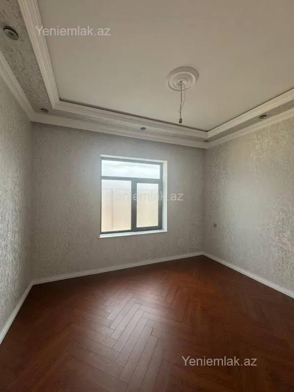 Satılır 6 otaqlı həyət evi 330 m²