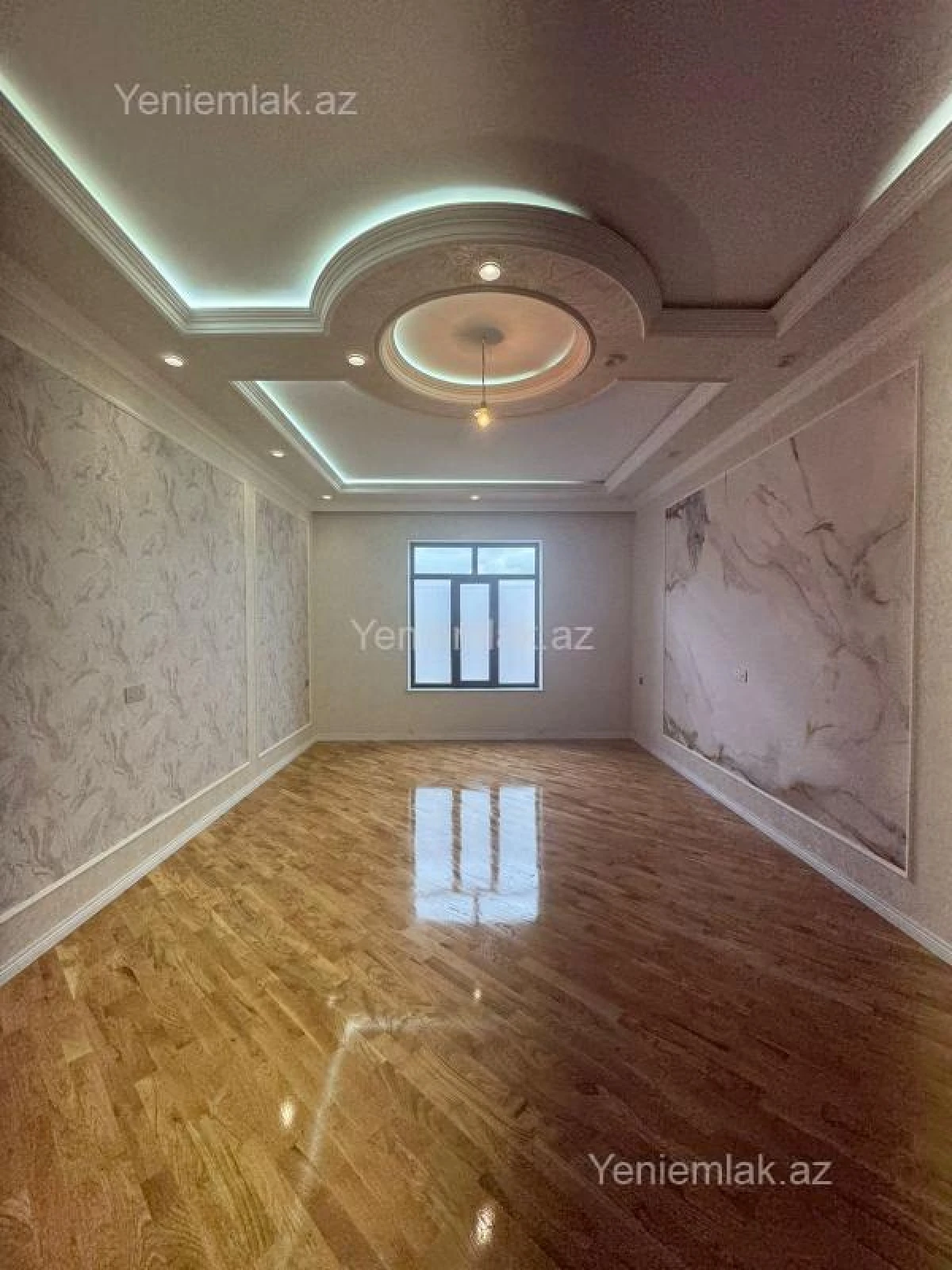 Satılır 6 otaqlı həyət evi 330 m²
