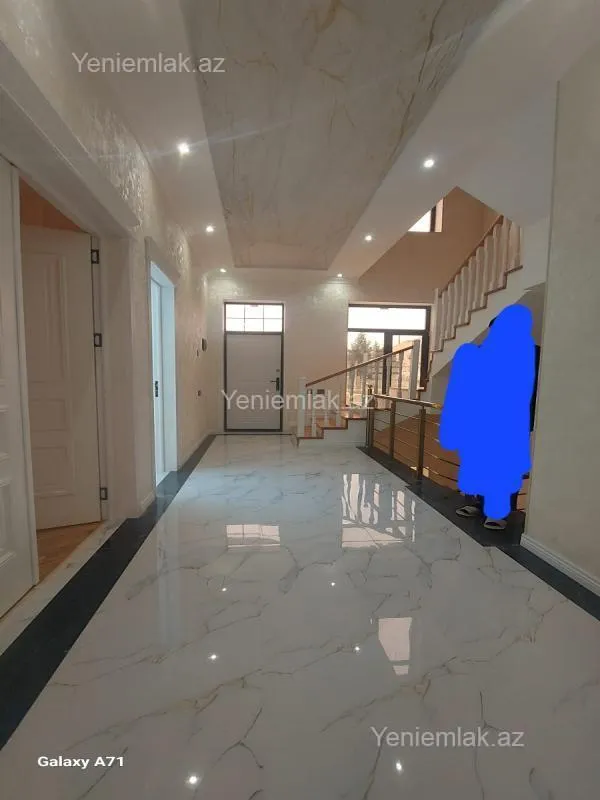 Satılır 6 otaqlı həyət evi 335 m²
