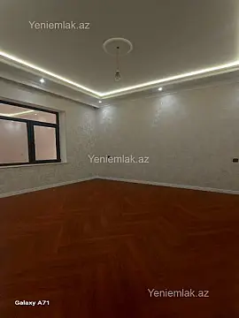 Satılır 6 otaqlı həyət evi 335 m²