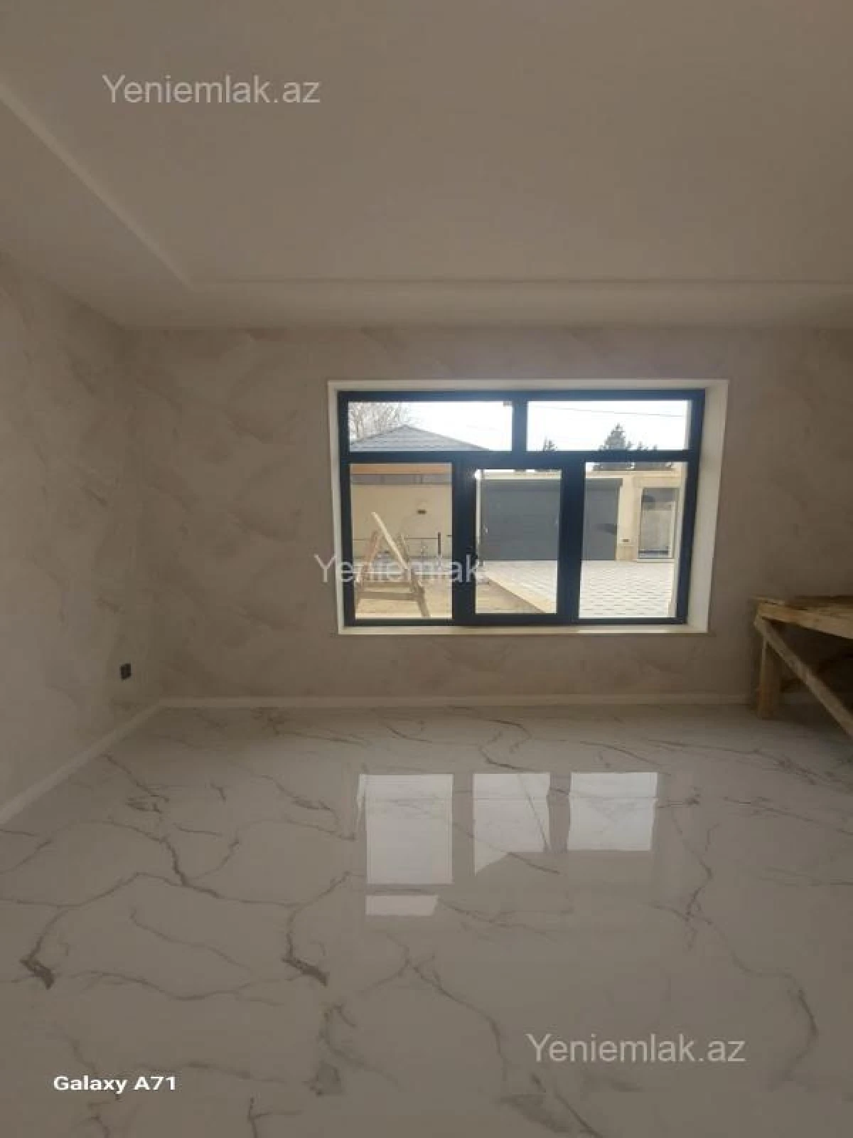 Satılır 6 otaqlı həyət evi 335 m²