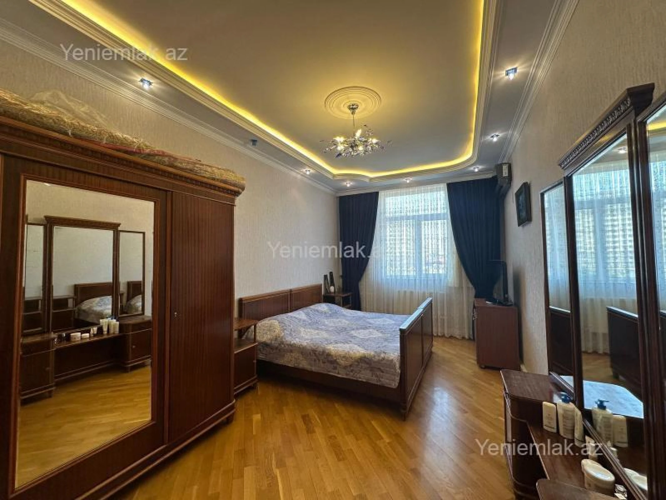 Satılır 3 otaqlı yeni tikili 140 m²