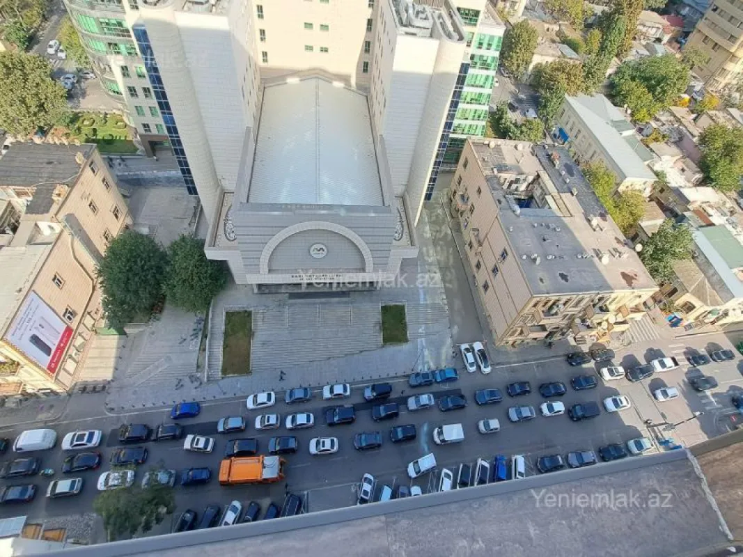 Satılır 3 otaqlı yeni tikili 132.2 m²