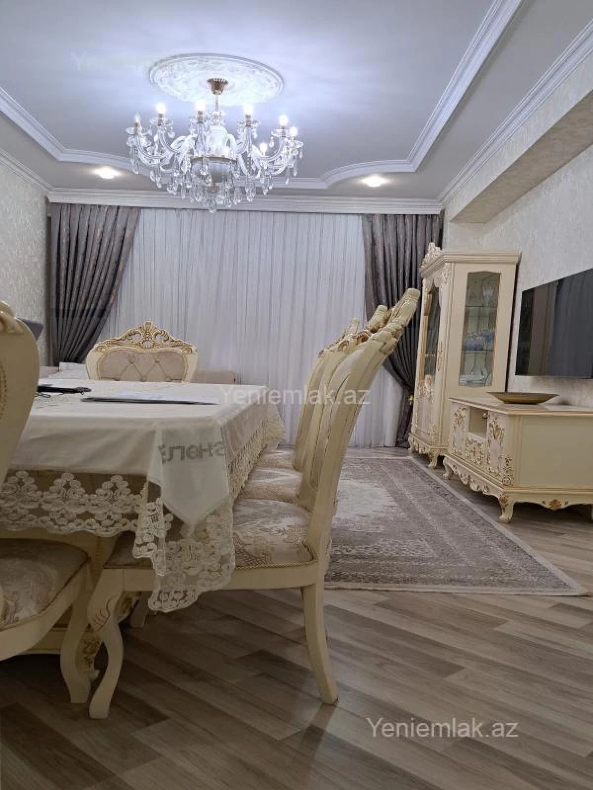 Satılır 3 otaqlı yeni tikili 132.2 m²