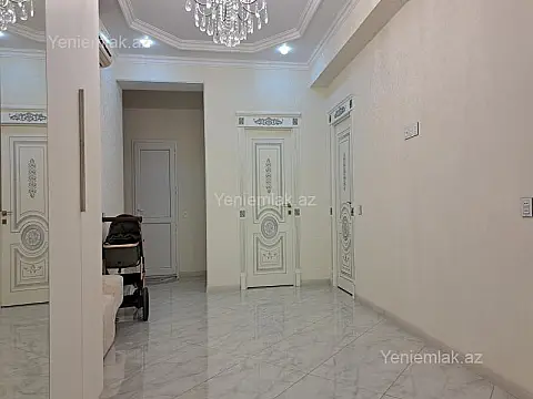 Satılır 3 otaqlı yeni tikili 132.2 m²