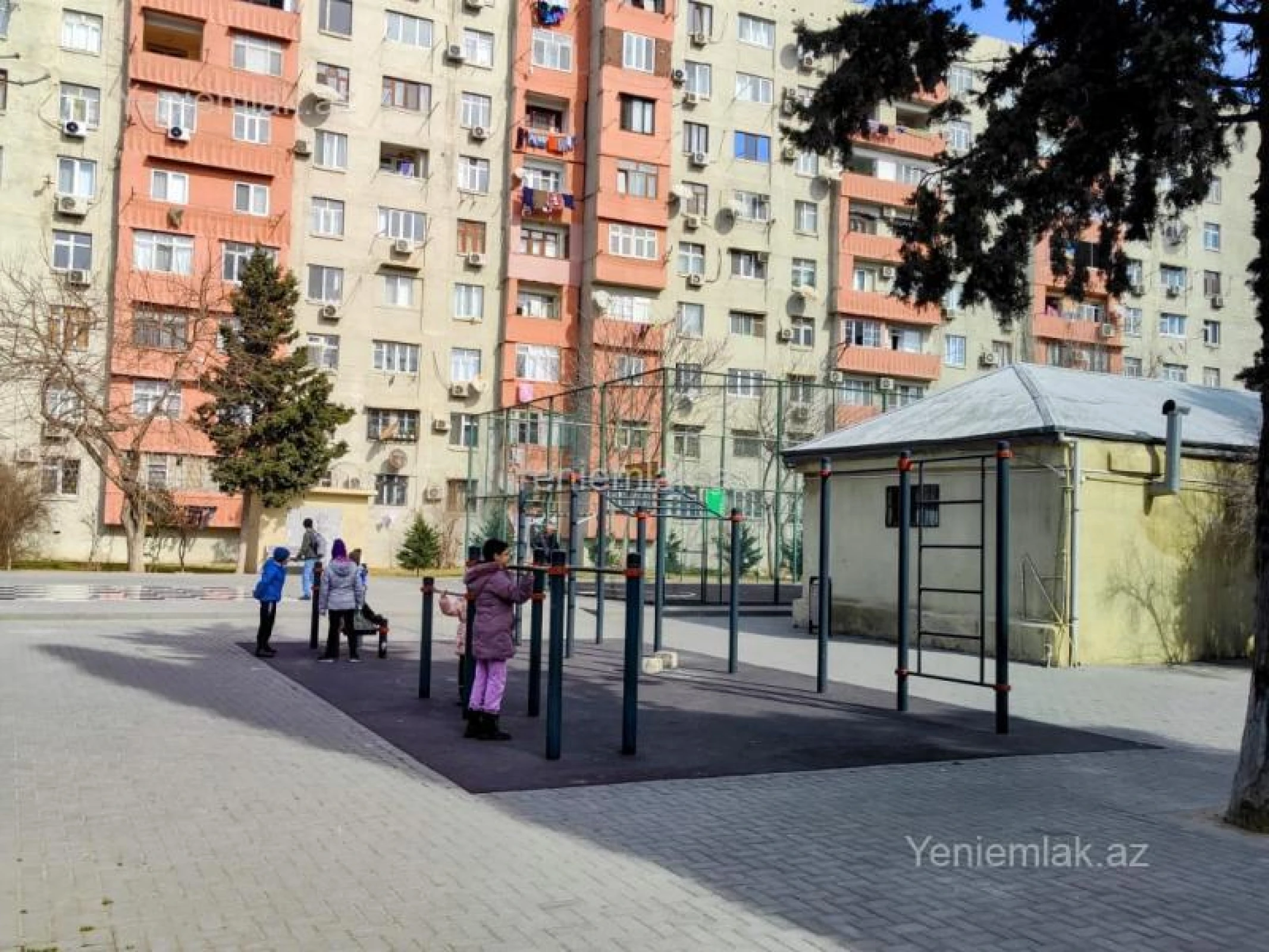 Satılır 2 otaqlı köhnə tikili 50 m²